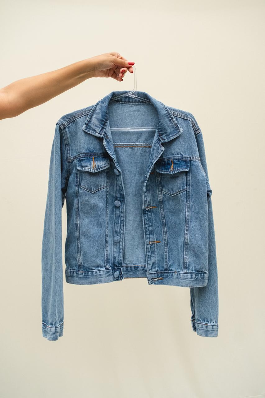 https://www.ssiaostore.com.br/storage/photos/shares/Produtos/Jaqueta_Jeans_Christ_is_Risen/Imagem do WhatsApp de 2024-11-18 à(s) 15.44.24_bd111e5c.jpg